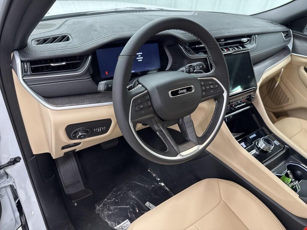new 2025 Jeep Grand Cherokee L car, priced at $45,986