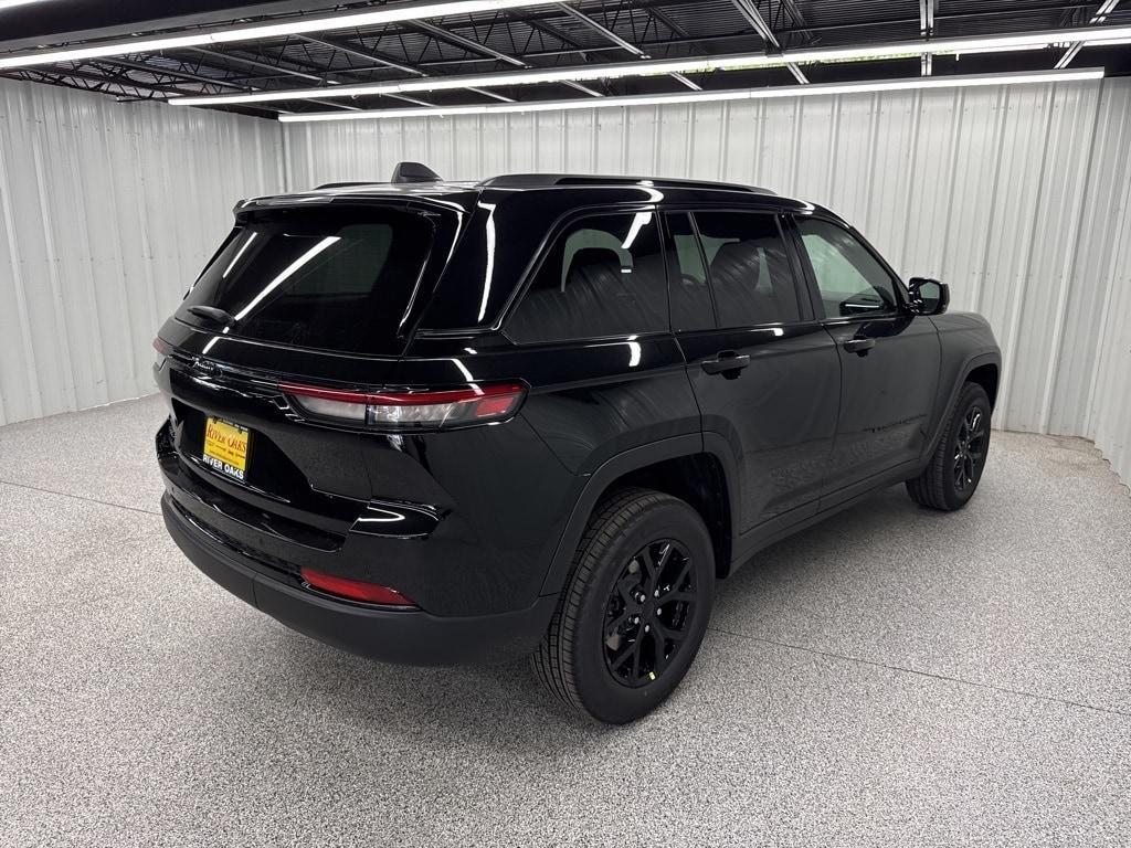 new 2025 Jeep Grand Cherokee car, priced at $43,297