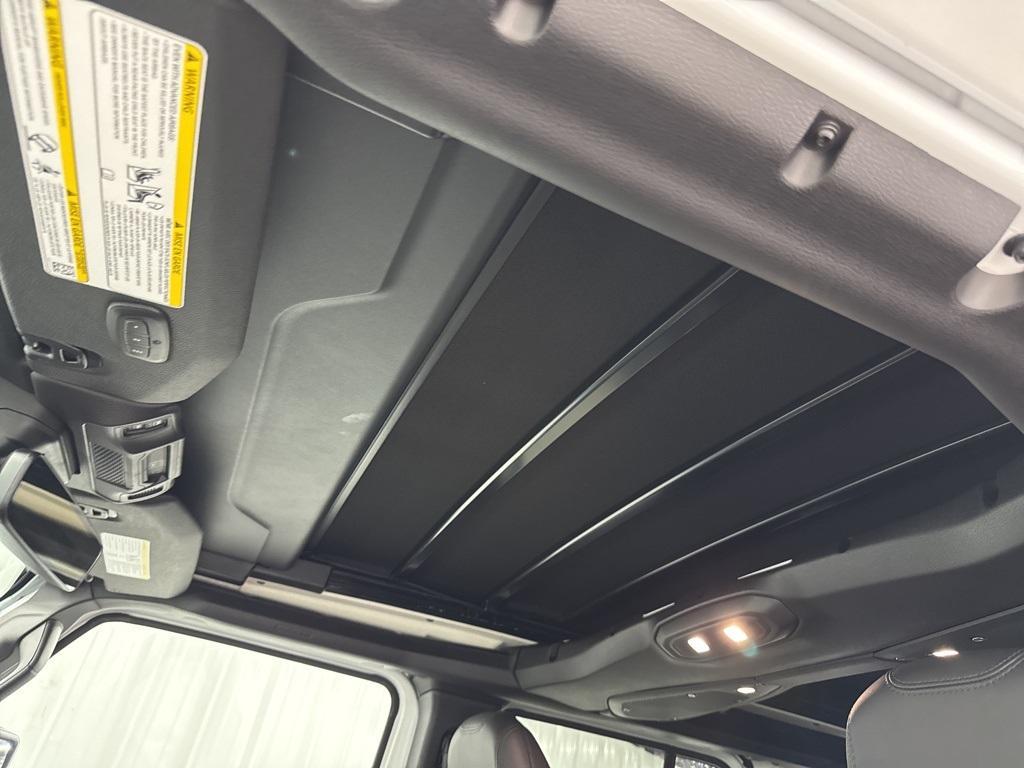 new 2025 Jeep Wrangler car, priced at $104,324