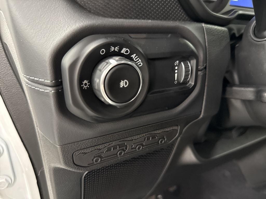 new 2025 Jeep Wrangler car, priced at $101,139