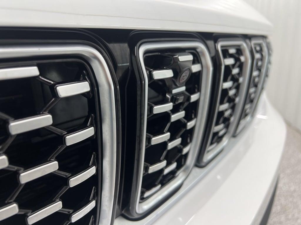 used 2025 Jeep Grand Cherokee L car, priced at $63,574