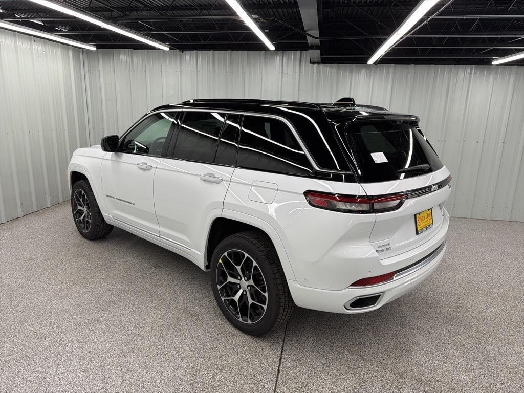 new 2025 Jeep Grand Cherokee car, priced at $66,555