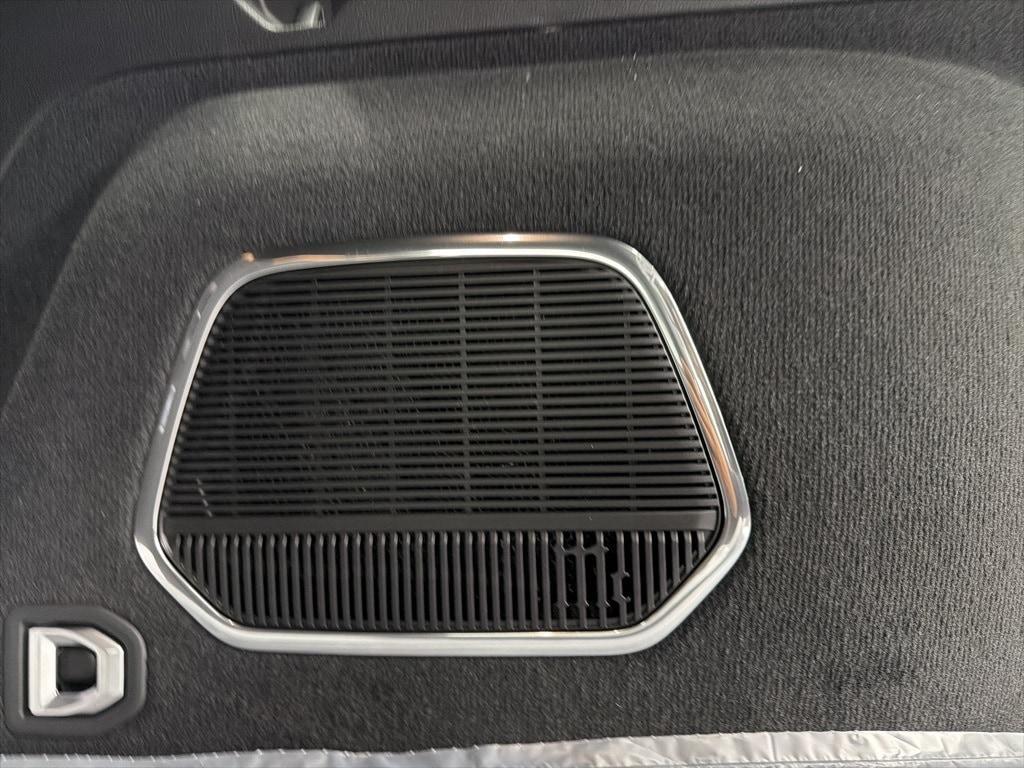 new 2025 Jeep Grand Cherokee car, priced at $66,555