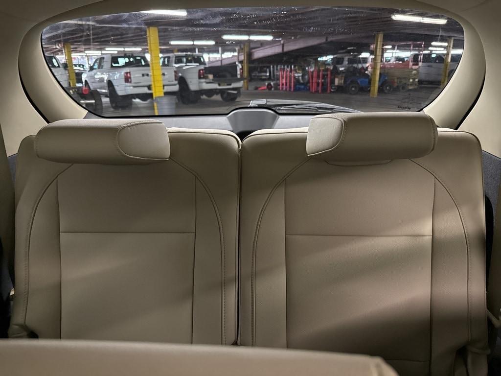 used 2019 Acura MDX car, priced at $27,586