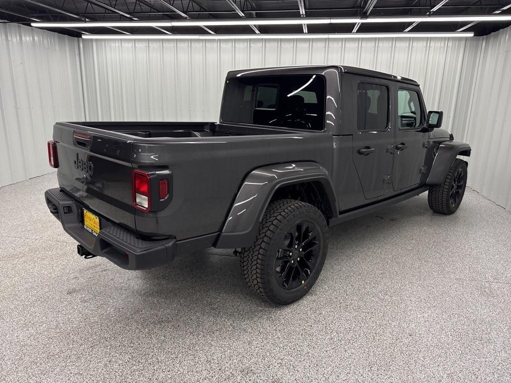 new 2025 Jeep Gladiator car, priced at $43,108