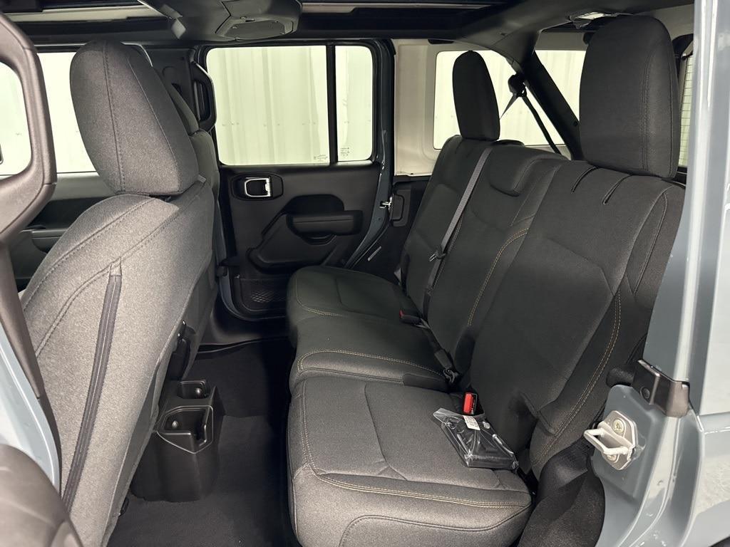 new 2025 Jeep Wrangler car, priced at $47,764