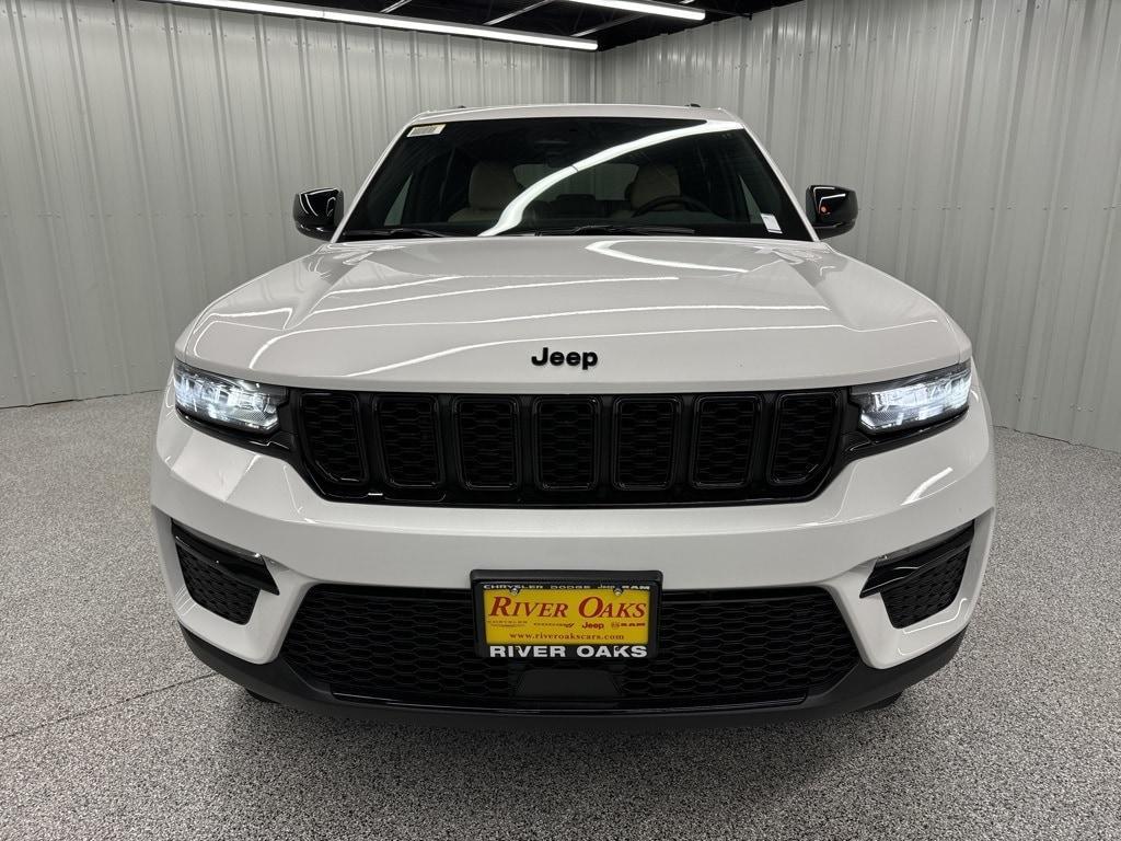 new 2025 Jeep Grand Cherokee car, priced at $48,599