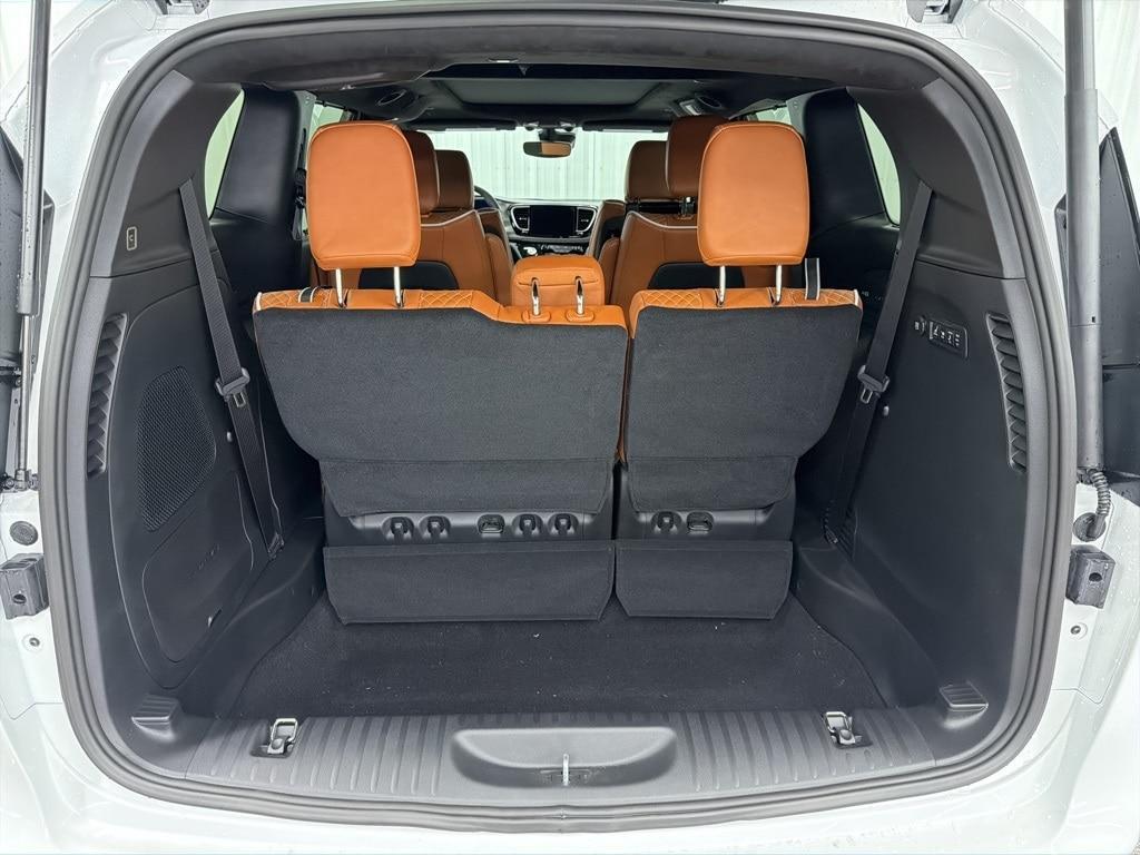 new 2026 Chrysler Pacifica car, priced at $53,997