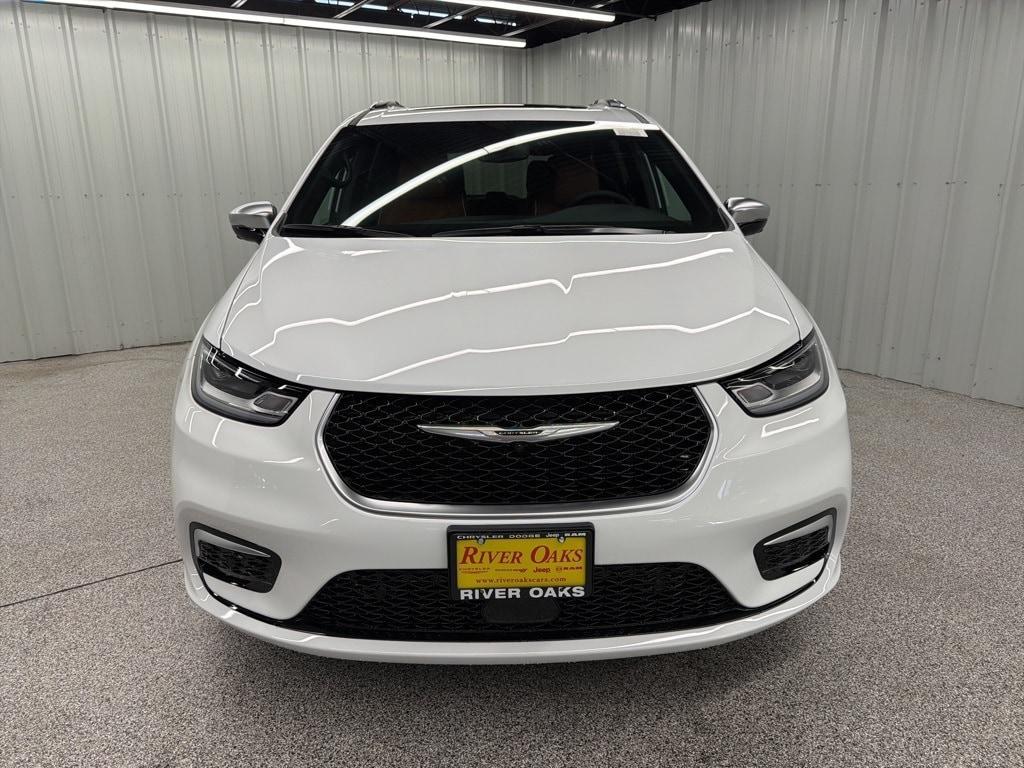 new 2026 Chrysler Pacifica car, priced at $53,997