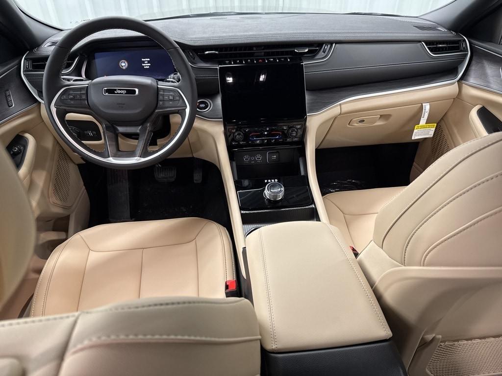 new 2025 Jeep Grand Cherokee L car, priced at $45,902