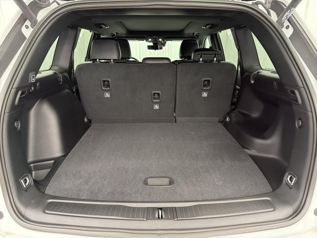 new 2025 Jeep Grand Cherokee car, priced at $45,245