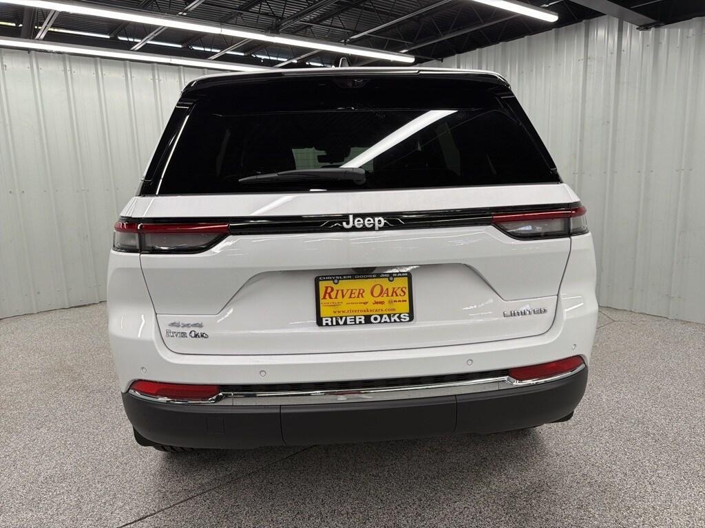 new 2025 Jeep Grand Cherokee car, priced at $50,053