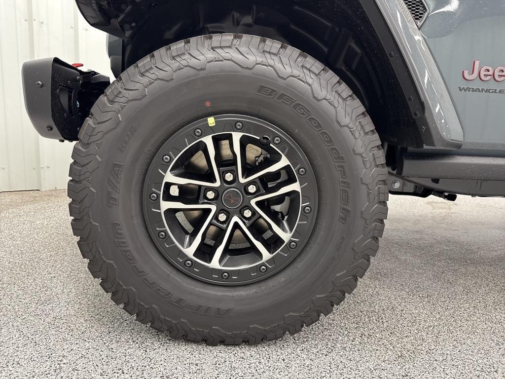 new 2025 Jeep Wrangler car, priced at $60,957