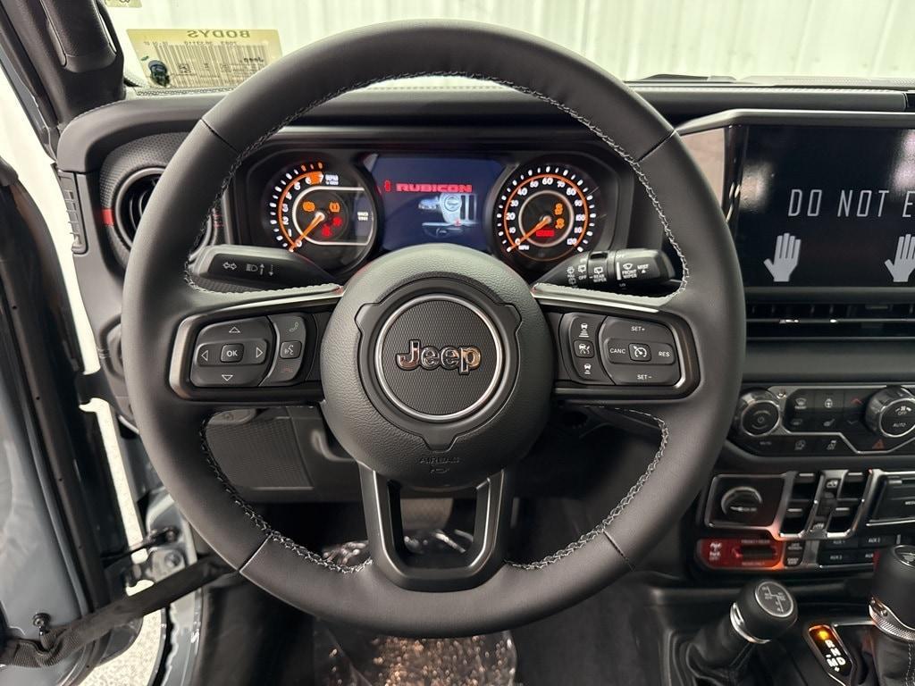 new 2025 Jeep Wrangler car, priced at $60,957