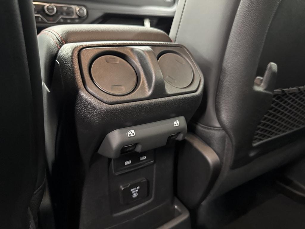 new 2025 Jeep Wrangler car, priced at $60,957