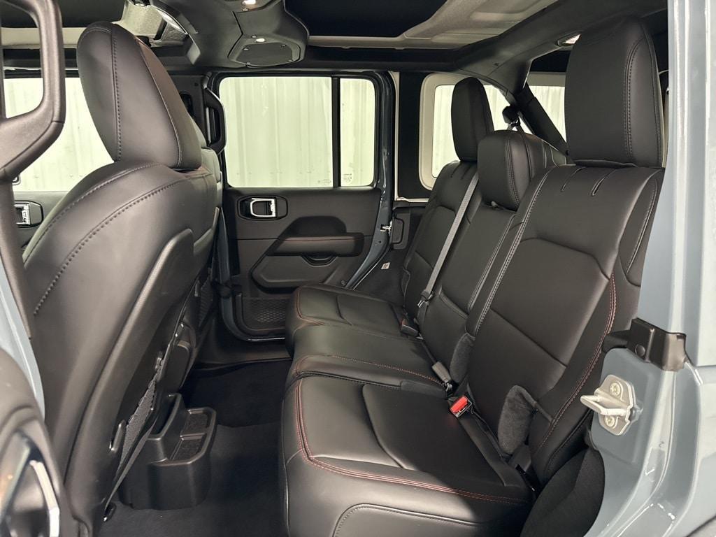 new 2025 Jeep Wrangler car, priced at $60,957