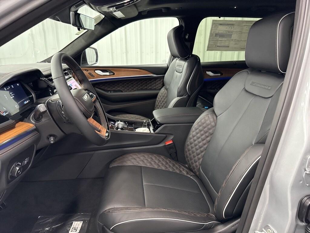new 2025 Jeep Grand Cherokee L car, priced at $61,278