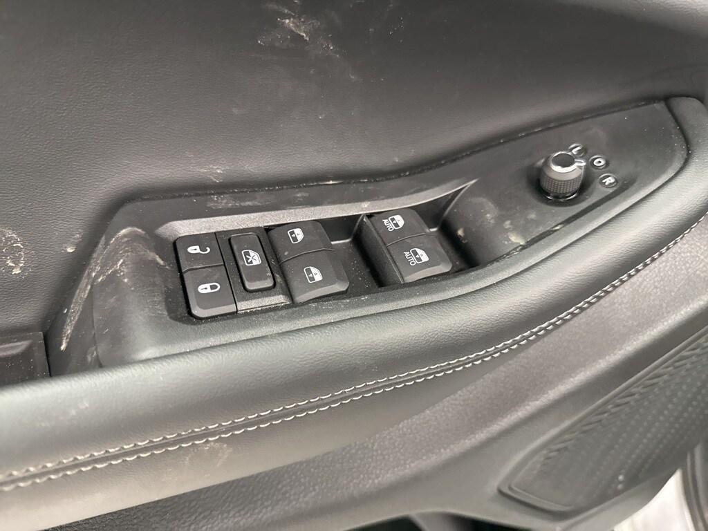 new 2025 Jeep Grand Cherokee L car, priced at $45,656