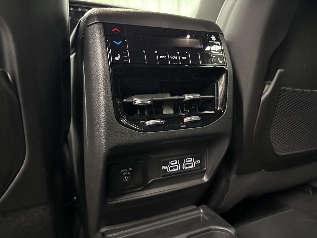 new 2025 Jeep Grand Cherokee L car, priced at $45,656