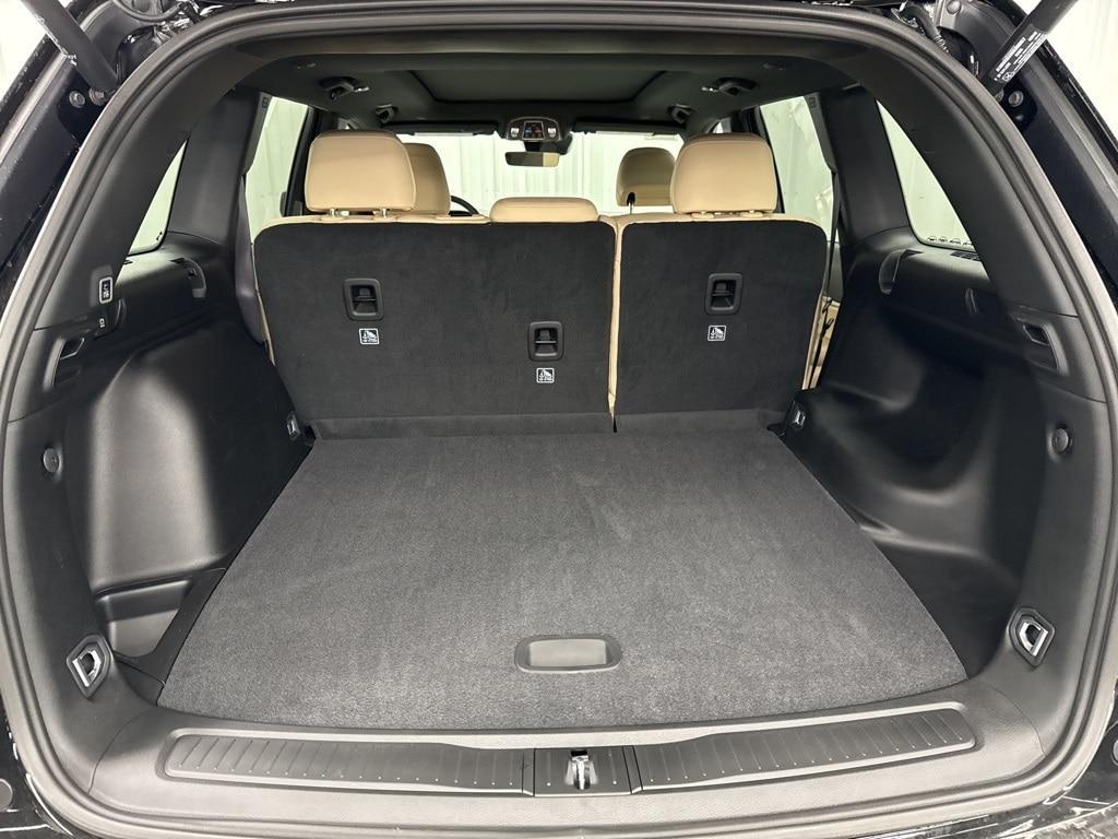 new 2025 Jeep Grand Cherokee car, priced at $47,157
