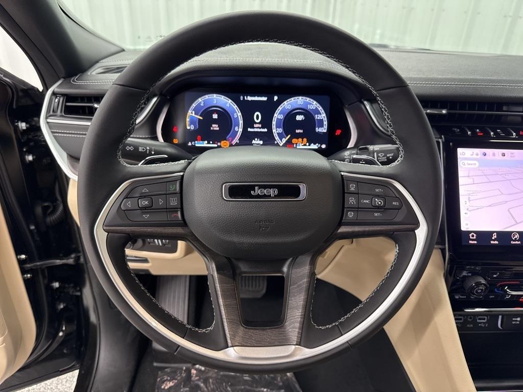 new 2025 Jeep Grand Cherokee car, priced at $42,959