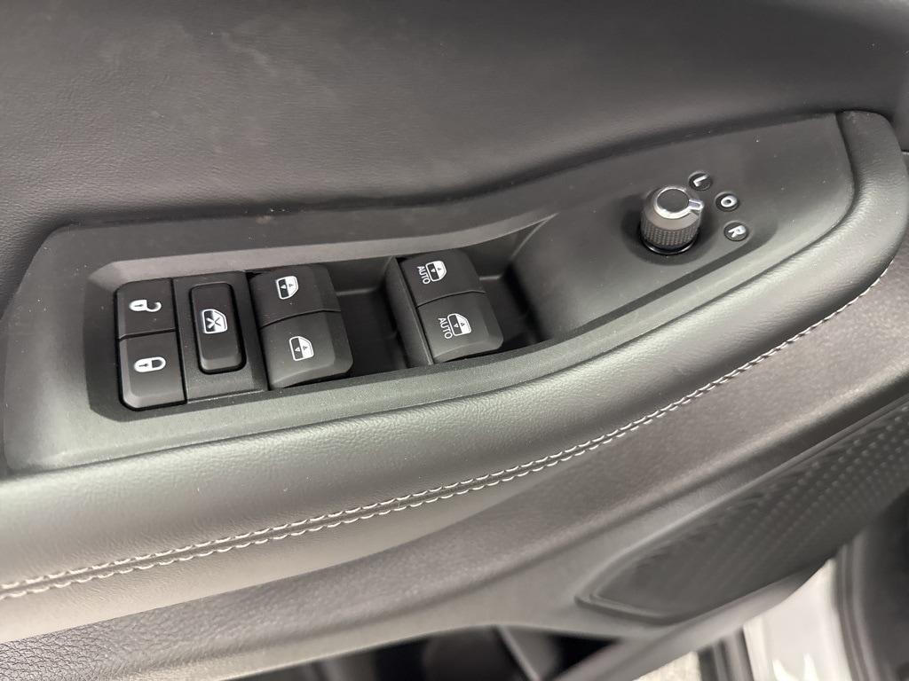 new 2025 Jeep Grand Cherokee L car, priced at $47,496