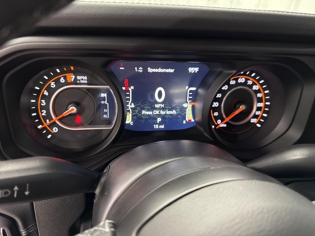 new 2025 Jeep Gladiator car, priced at $43,601