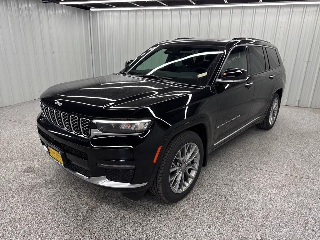 new 2025 Jeep Grand Cherokee L car