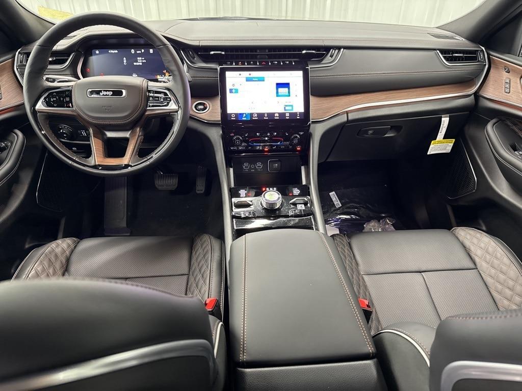 new 2025 Jeep Grand Cherokee L car, priced at $59,026