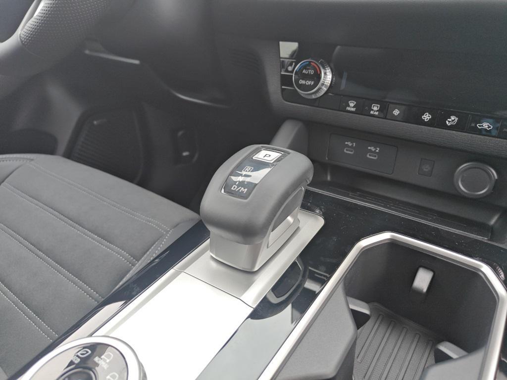 new 2025 Mitsubishi Outlander car, priced at $36,260