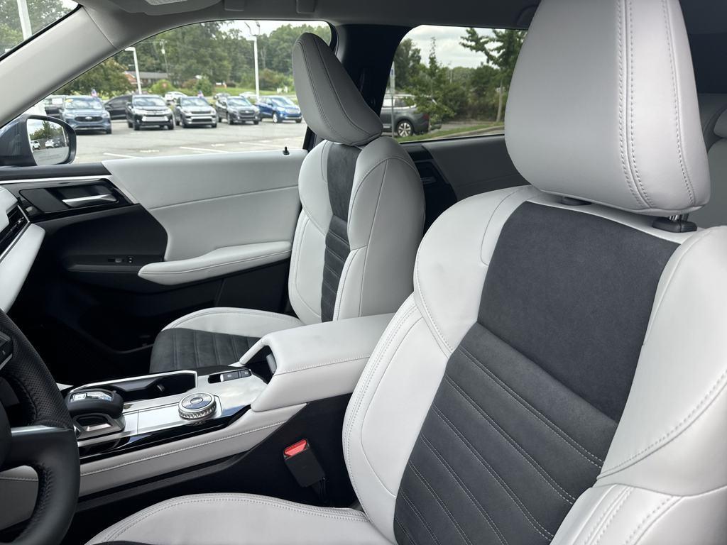 new 2025 Mitsubishi Outlander car, priced at $31,945