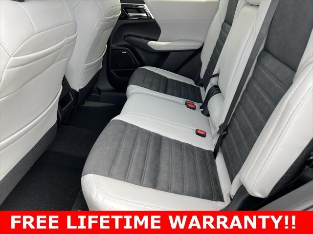 new 2025 Mitsubishi Outlander car, priced at $35,515
