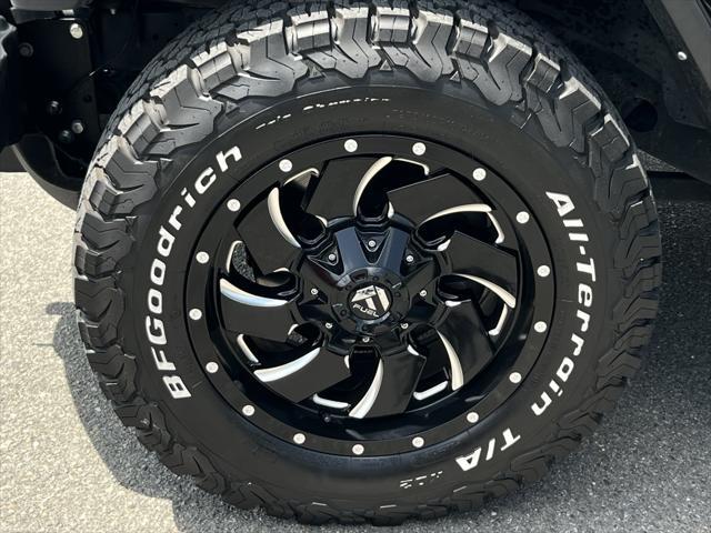 used 2021 Jeep Gladiator car, priced at $33,193
