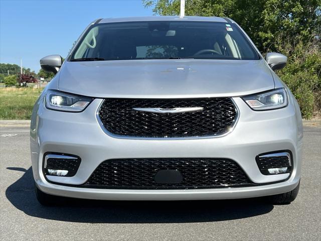 used 2023 Chrysler Pacifica Hybrid car, priced at $24,741