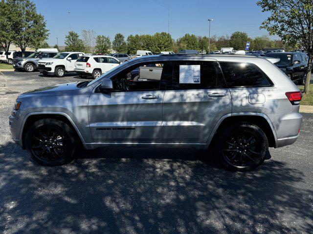 used 2017 Jeep Grand Cherokee car, priced at $14,800