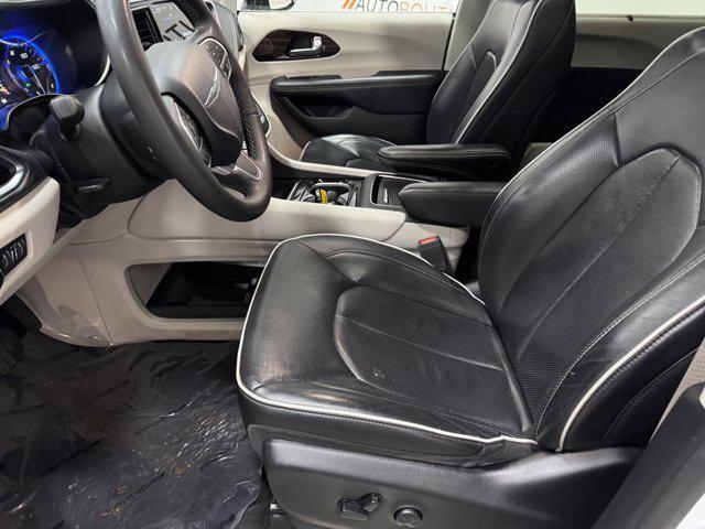 used 2023 Chrysler Pacifica car, priced at $26,000