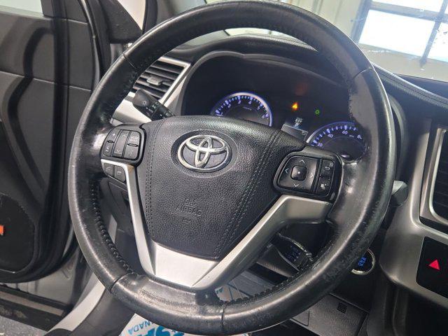 used 2015 Toyota Highlander car, priced at $17,545