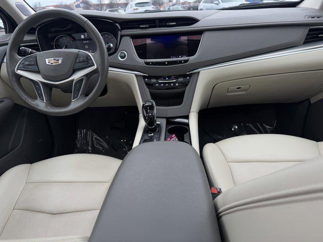 used 2021 Cadillac XT5 car, priced at $26,600