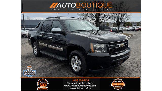 used 2011 Chevrolet Avalanche car, priced at $11,800