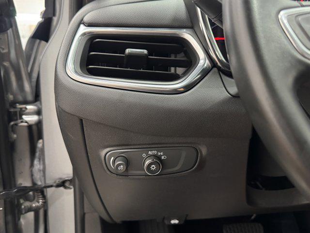 used 2023 Chevrolet Equinox car, priced at $15,500