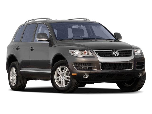 used 2009 Volkswagen Touareg 2 car