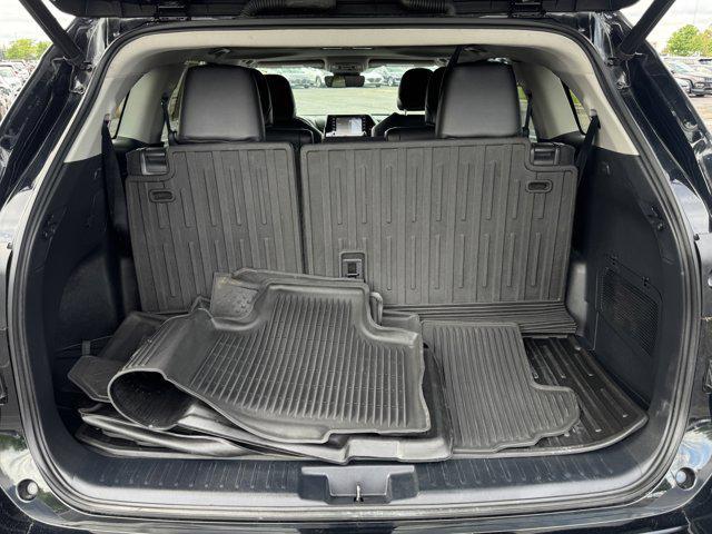 used 2021 Toyota Highlander car, priced at $33,900