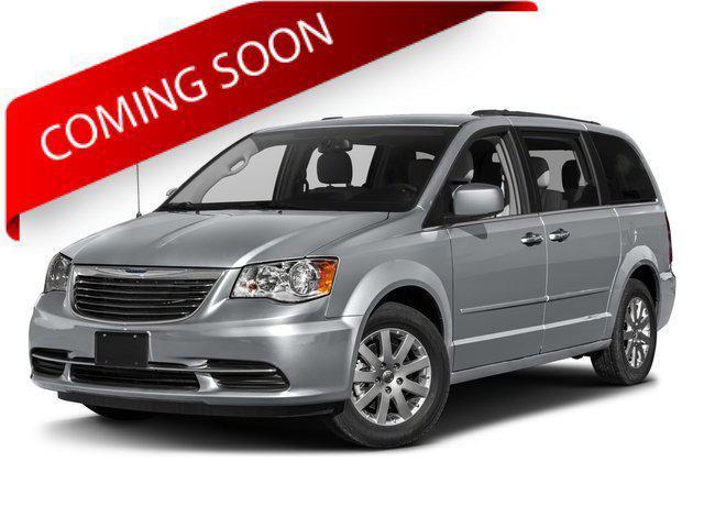 used 2016 Chrysler Town & Country car