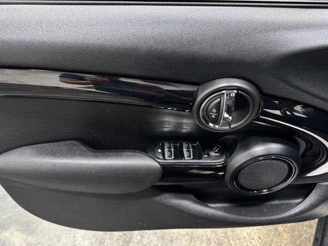 used 2018 MINI Hardtop car, priced at $14,600
