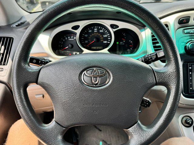 used 2007 Toyota Highlander car, priced at $7,045