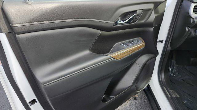 used 2022 GMC Acadia car, priced at $21,900