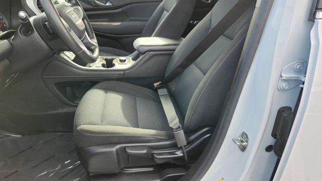 used 2022 GMC Acadia car, priced at $21,900