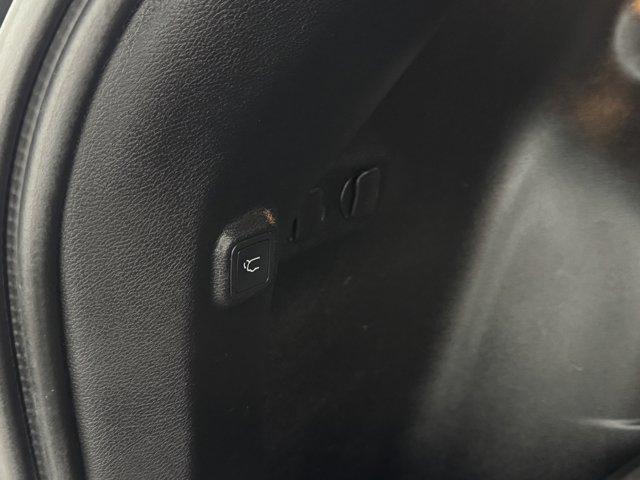 used 2019 Jeep Cherokee car, priced at $16,045