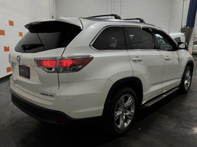 used 2016 Toyota Highlander car, priced at $22,045