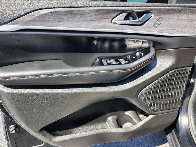 used 2023 Jeep Grand Cherokee car, priced at $32,600